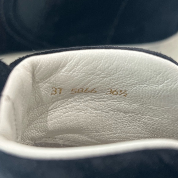 Suede Prada booties. Gently worn a few times. 361/2 eu - Picture 4 of 9